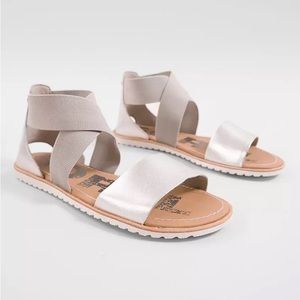 Sorel Ella Metallic Silver Leather Elasticized Strappy Sandals 6